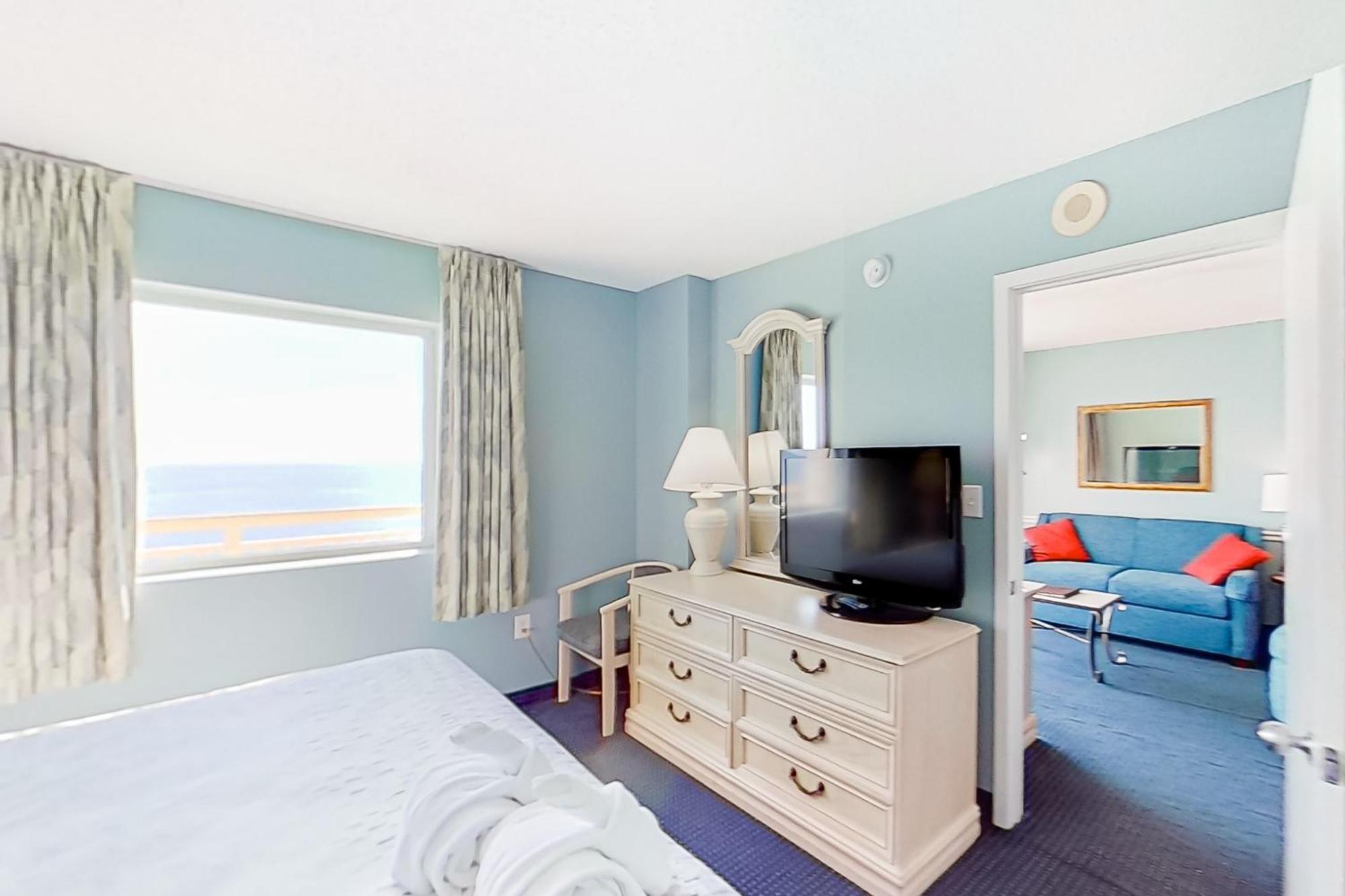 Camelot By The Sea - Oceana Resorts Vacation Rentals Myrtle Beach Room photo