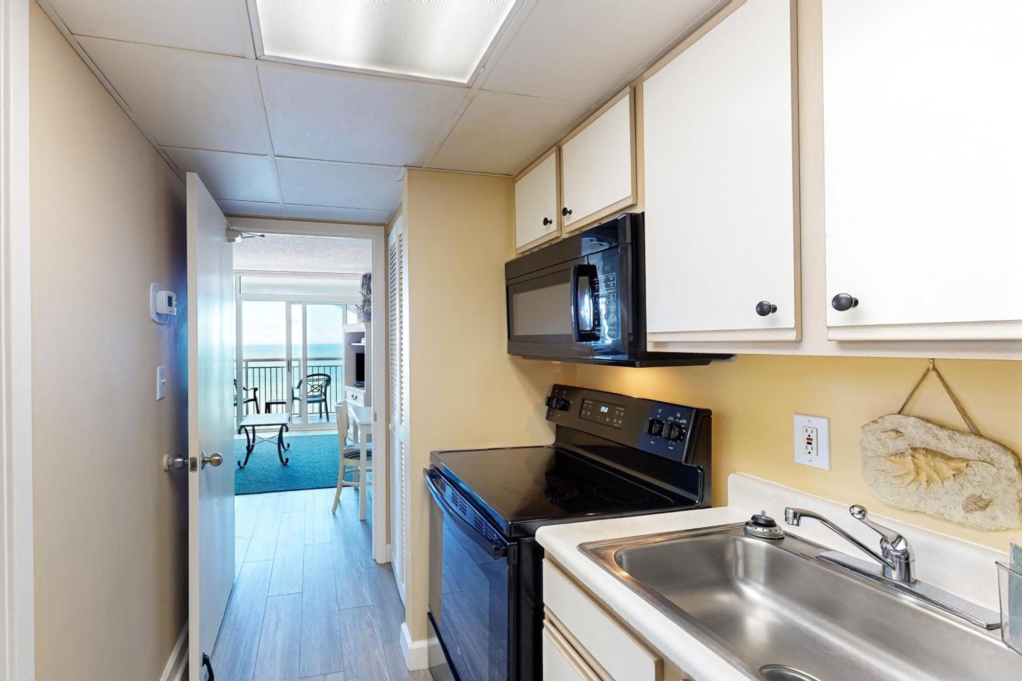 Camelot By The Sea - Oceana Resorts Vacation Rentals Myrtle Beach Exterior photo